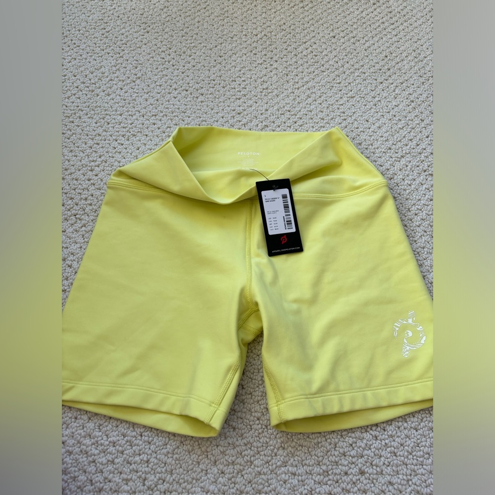 NWT.Peloton bike shorts